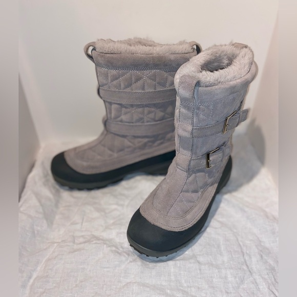 Women’s COLUMBIA Flurry Omni-heat Pull on winter Boot in light gray size 8 - Picture 1 of 14